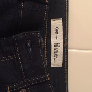 Gap sz 27 dark skinny jeans
